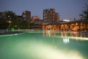 hotel el luxor pool wide sm.jpg
